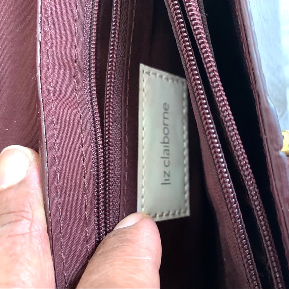 Liz Claiborne Patent Baguette Handbag - Picture 4 of 4